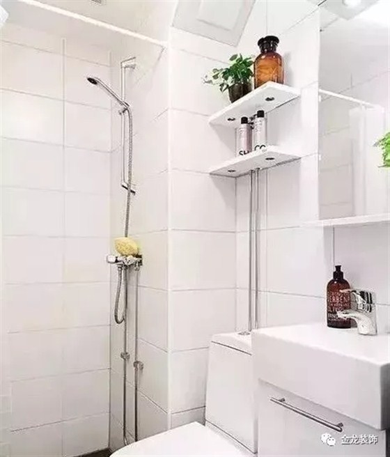 如何充分利用马桶上方空间？既美观又不浪费？