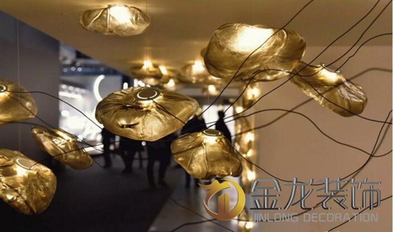 本期，别墅精装修就来金龙装饰，金龙装饰为大家分享：2017米兰家具展之灯光照明展！
