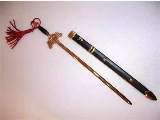 设计施工资质合作&mdash;&mdash;金龙装饰今天给大家分享一下家里玄关的&ldquo;三不见&rdquo;门道！