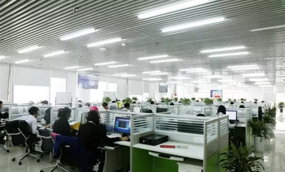 金龙装饰：保护孩子眼睛，从装修灯光开始