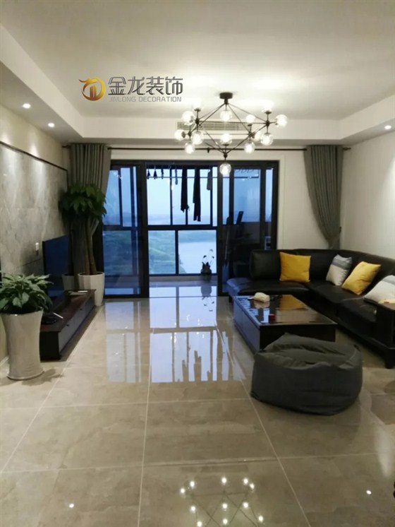 精装房专家|金龙装饰:地砖尺寸多大好？