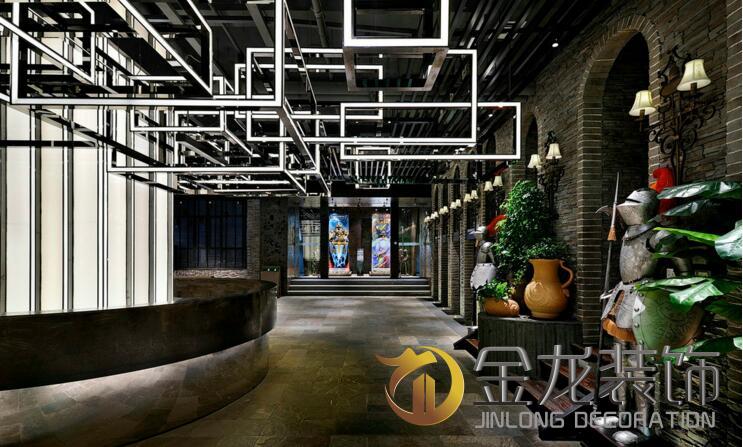 办公室精装修，金龙装饰，带领大家一起领略中世纪的古堡办公是种怎样的体验？