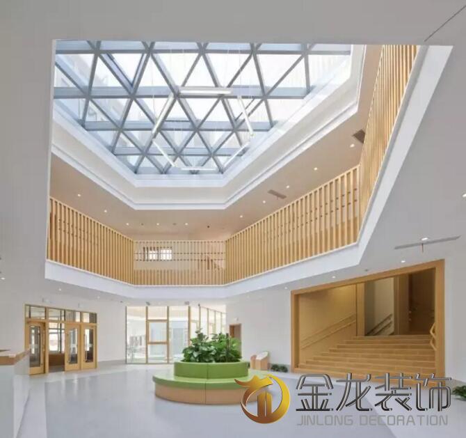 办公室精装修专业企业金龙装饰，金龙装饰为大家分享：特别走心的一个幼儿园设计项目。