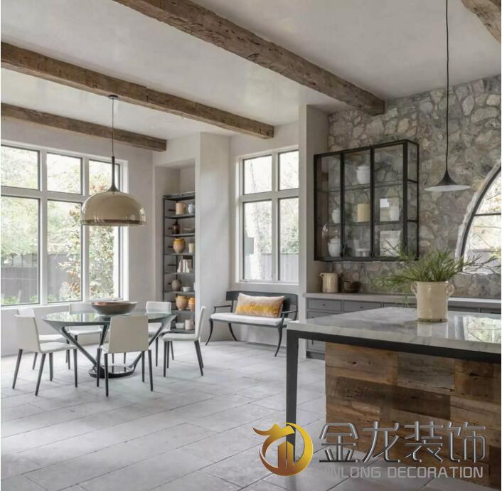 为什么装饰公司的报价差别这么大？今天，装修施工资质合作&mdash;&mdash;金龙装饰就为大家分析影响报价的因素，以及装修报价存在的陷阱。