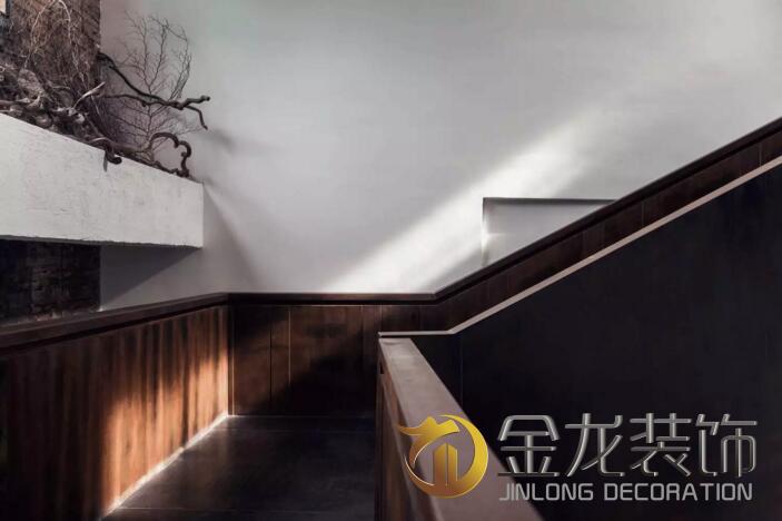 办公室精装修专业企业&mdash;&mdash;金龙装饰分享：恰到好处的破坏之旧厂房设计改造！