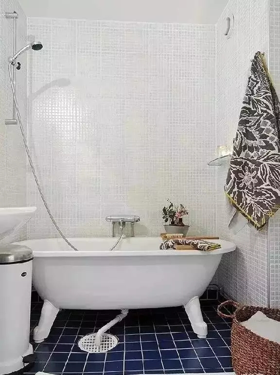 精装房专家|金龙装饰：你家卫生间暗吗?