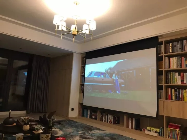 投影仪的背景怎么做？