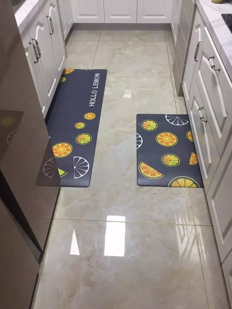 金龙装饰帮您解决厨房、卫生间的防滑问题！