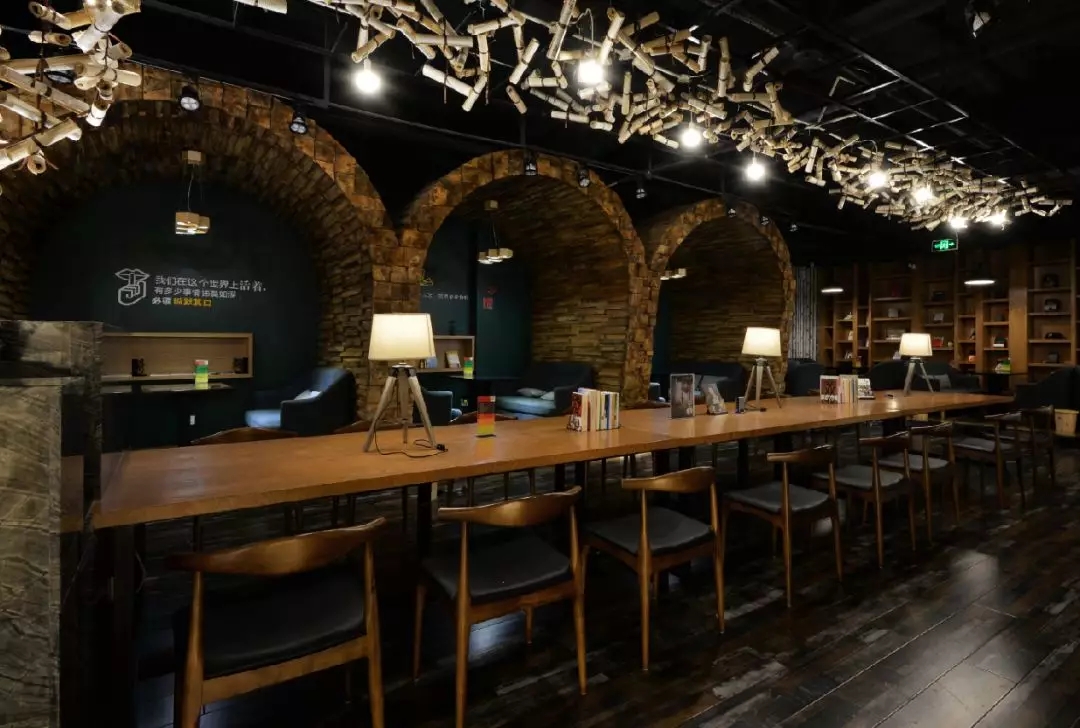 【金龙装饰】书店转型升级