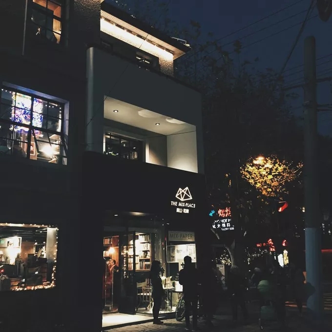【金龙装饰】书店转型升级